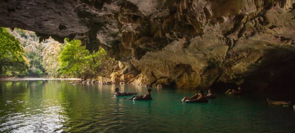 Nohoch Chéen Caves Branch National Park