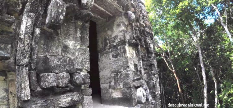 Balamku templo Maya