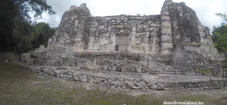Zona arqueológica Maya Chicanna