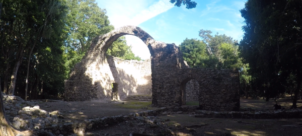 Zona arqueológica Maya Oxtankah